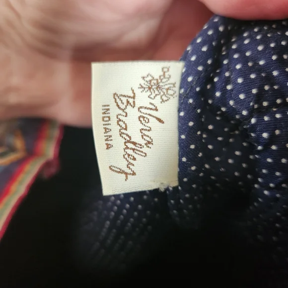 Vera Bradley Tote - Picture 7 of 8